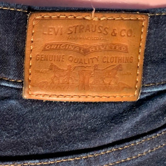 Skinny dark blue Levi’s - Picture 2 of 3